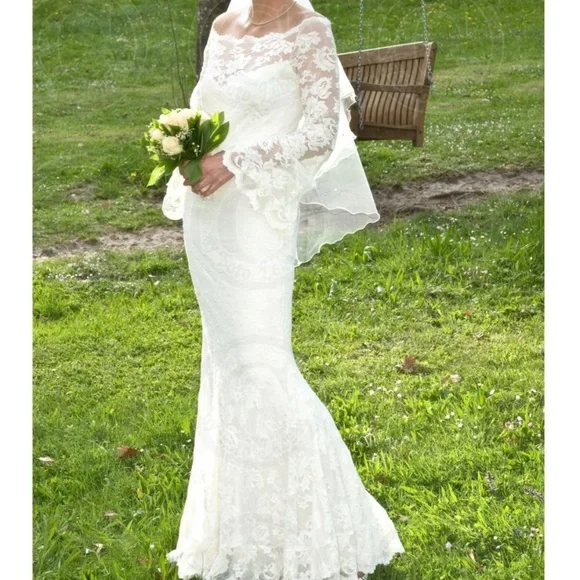 OLVI'S Lace Wedding Dress OLVI'S Lace Wedding Dress